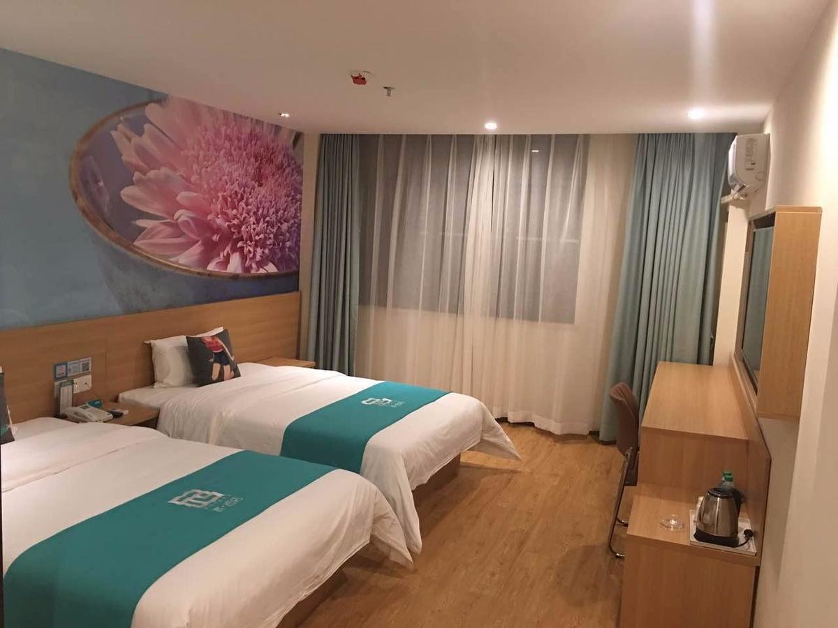 Pai Hotel Chongqing Qijiang Bus Station Екстериор снимка