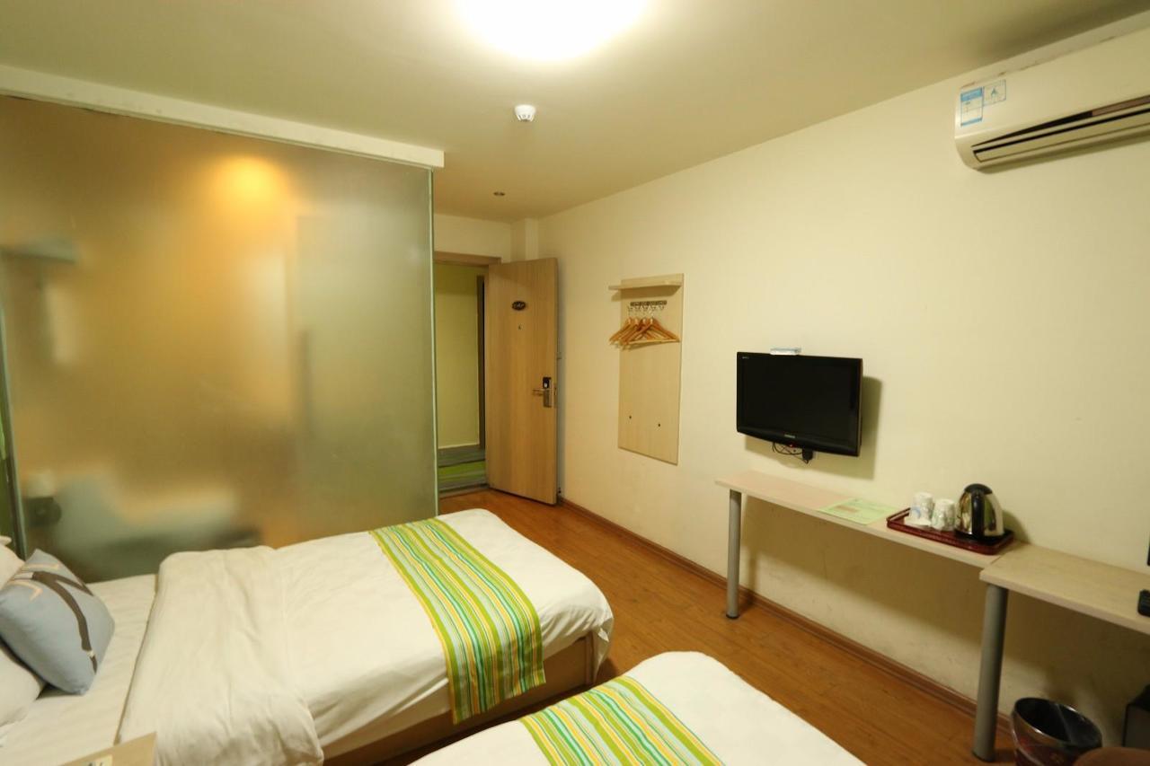 Pai Hotel Chongqing Qijiang Bus Station Екстериор снимка