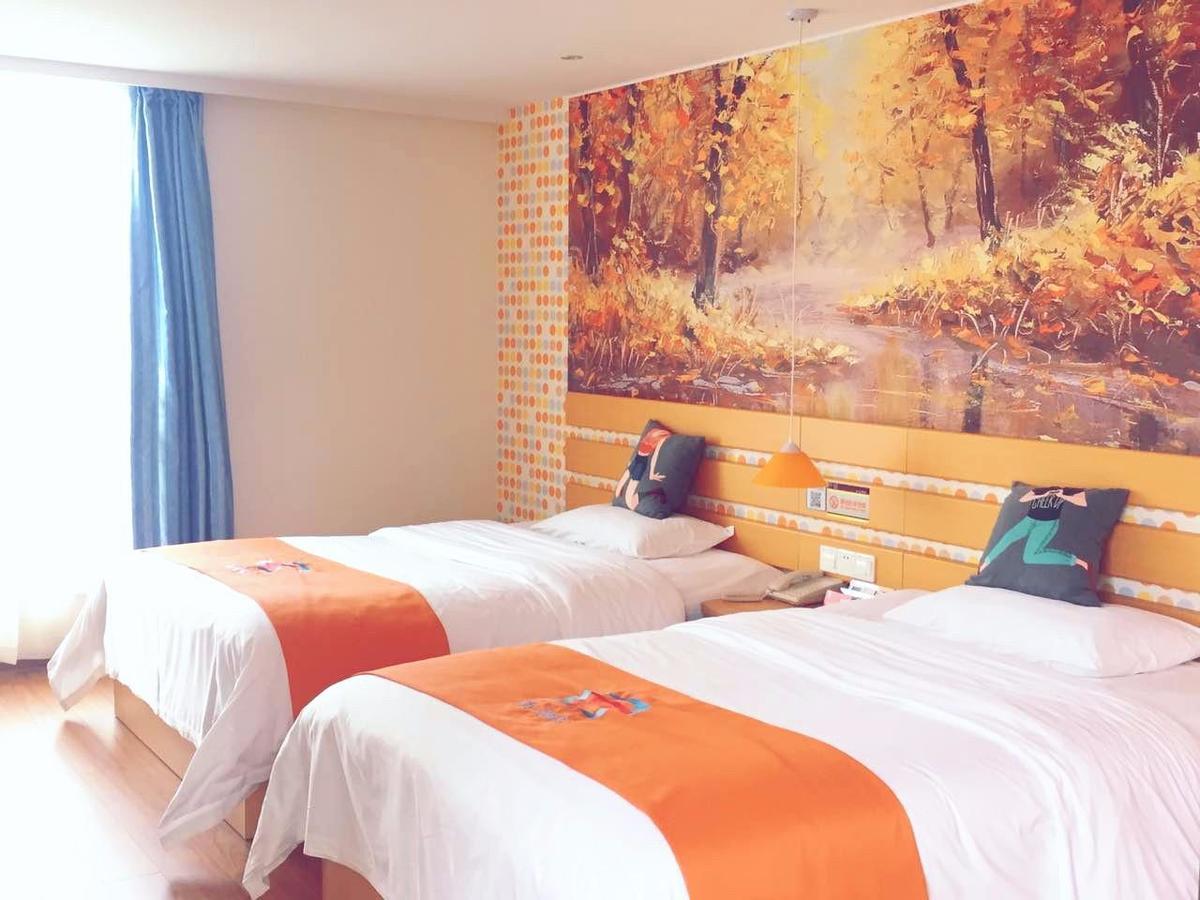 Pai Hotel Chongqing Qijiang Bus Station Екстериор снимка